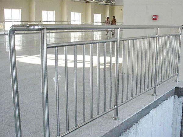 醫(yī)用不銹鋼制品的優(yōu)點(diǎn)